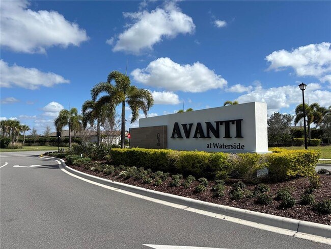 6516 Silverstar Dr in Sarasota, FL - Building Photo - Building Photo