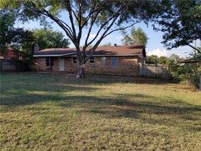 434 S Snyder Ave in Justin, TX - Building Photo - Building Photo