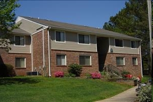 Elmwood Apartments in Athens, AL - Building Photo - Building Photo