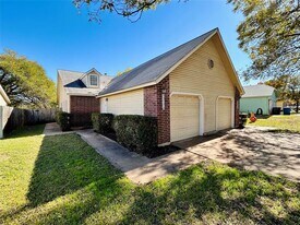 9317 Kempler Dr in Austin, TX - Building Photo