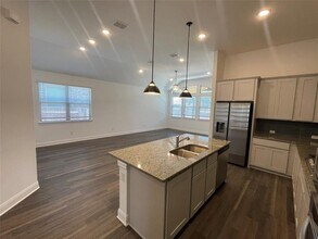 185 Monroe Dr in Kyle, TX - Building Photo - Building Photo