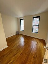 EAST 80 STREET, Unit 25 in New York, NY - Building Photo