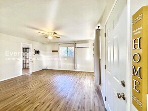 6489 Rainbow Heights Rd in Fallbrook, CA - Building Photo - Building Photo