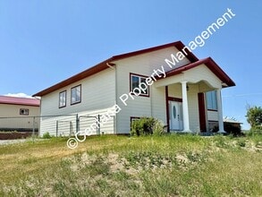 237 Vienna St in Butte, MT - Building Photo - Building Photo