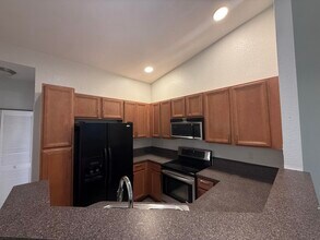 3138 Laurel Ridge Cir in Riviera Beach, FL - Building Photo - Building Photo