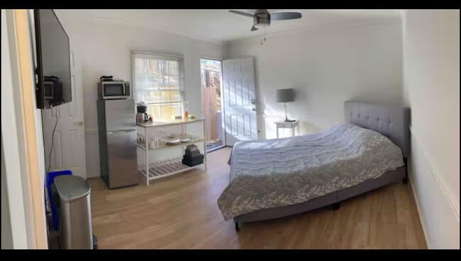 property at 2713 Northcrest Dr