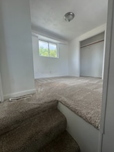 216 E Lincoln St in Greenfield, IN - Foto de edificio - Building Photo