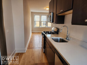1518 N Kedzie Ave, Unit 1 in Chicago, IL - Building Photo - Building Photo