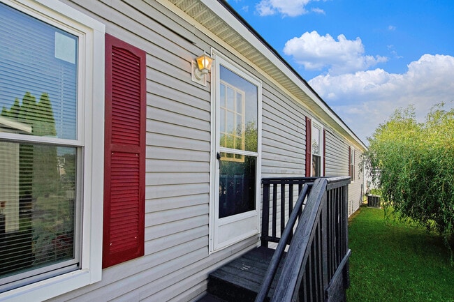 356 Burr Oak Ln in Ypsilanti, MI - Foto de edificio - Building Photo
