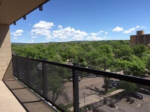 417 E Kiowa St in Colorado Springs, CO - Building Photo - Building Photo