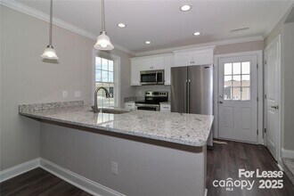 3967 Newhall Dr NW in Hickory, NC - Building Photo - Building Photo