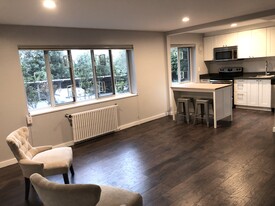1800 Taylor Ave N in Seattle, WA - Building Photo