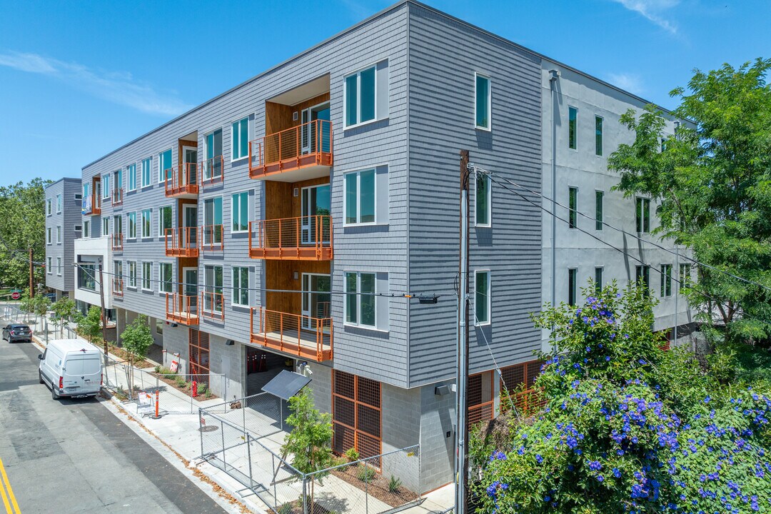 Washington Commons Cohousing in West Sacramento, CA - Building Photo