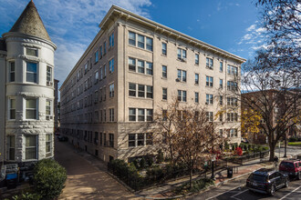 Rutland Courts in Washington, DC - Building Photo - Building Photo