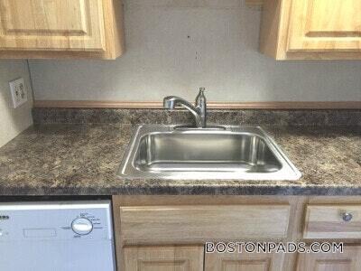 property at 475 Commonwealth Ave