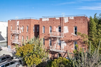Central City Apartments in Los Angeles, CA - Building Photo - Building Photo