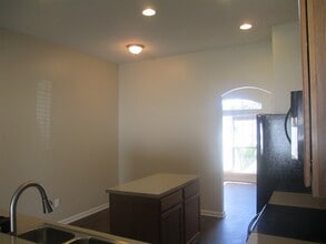 9177 Prosperity Lake Dr in Jacksonville, FL - Building Photo - Building Photo