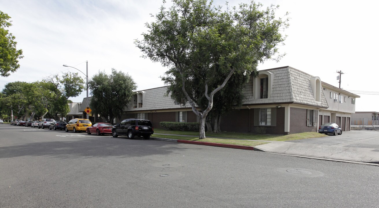 Del Monte Apartments in Anaheim, CA - Foto de edificio