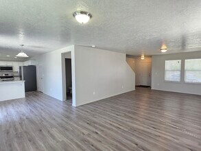 15437 N Bonelli Ave in Nampa, ID - Building Photo - Building Photo