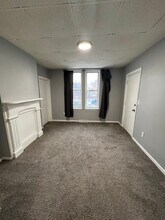 8 Van Buren St in Troy, NY - Foto de edificio - Building Photo