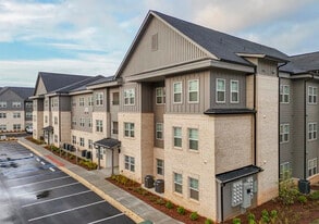 Blue Ridge Flats in Manor, TX - Building Photo