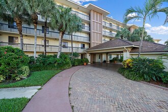 2601 Marina Isle Way in Jupiter, FL - Building Photo - Building Photo