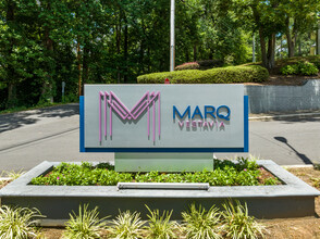 MarQ Vestavia in Vestavia Hills, AL - Foto de edificio - Building Photo