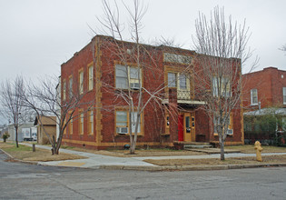 Reedy Apartments in Tulsa, OK - Foto de edificio - Building Photo