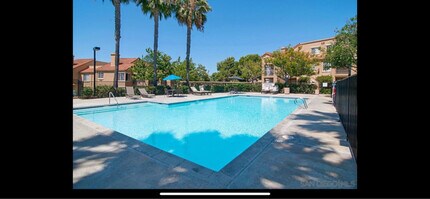7250 Calle Cristobal in San Diego, CA - Building Photo - Building Photo