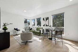 Welcome to Burnside Bluffs – Your New Urba... in Portland, OR - Foto de edificio - Building Photo