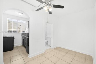 1563 SW 2nd St in Miami, FL - Building Photo - Building Photo