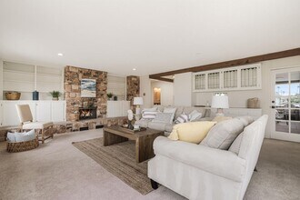 3700-3702 Ocean Dr in Oxnard, CA - Building Photo - Building Photo