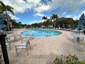 3838 Coral Tree Cir in Coconut Creek, FL - Building Photo - Building Photo