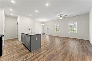 1004 Merritt Dr in Villa Rica, GA - Foto de edificio - Building Photo