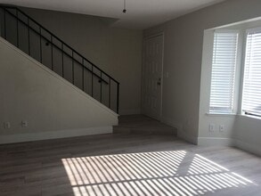 4747 N Woodrow Ave in Fresno, CA - Building Photo - Building Photo