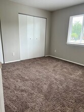 1009 Scarborough Ct in Chesterton, IN - Building Photo - Building Photo
