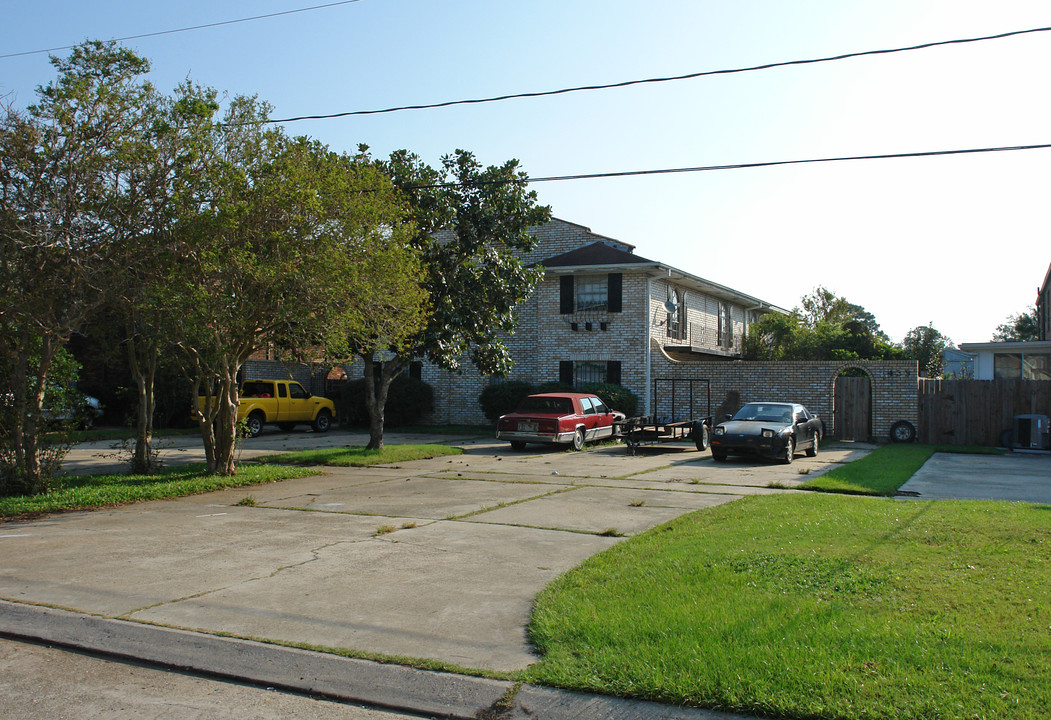 4439 Kent Ave in Metairie, LA - Building Photo