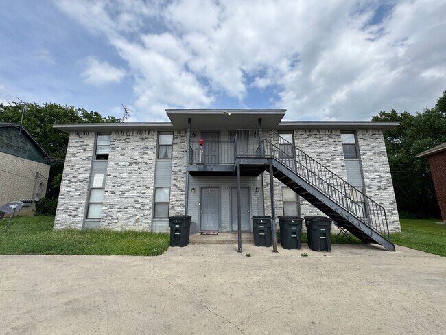 1708 Benttree Dr, Unit Apt 4