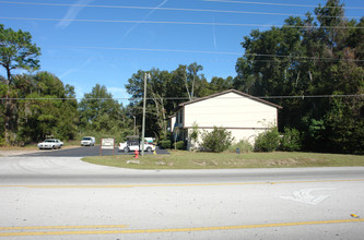 Southern Pines Apartments in Ocala, FL - Foto de edificio - Building Photo