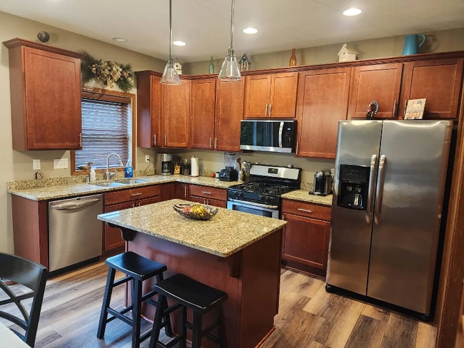 S80W16985 Boehm Ct in Muskego, WI - Building Photo - Building Photo