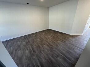 228 Canopy Dr in Graham, NC - Building Photo - Building Photo