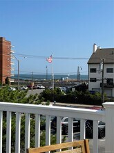 611 W Broadway in Long Beach, NY - Building Photo - Building Photo