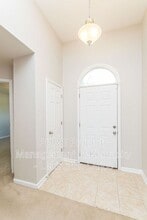 1076 Stonecrop Dr in Lexington, KY - Building Photo - Building Photo