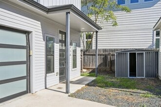 2916 E 13th St in Austin, TX - Building Photo - Building Photo