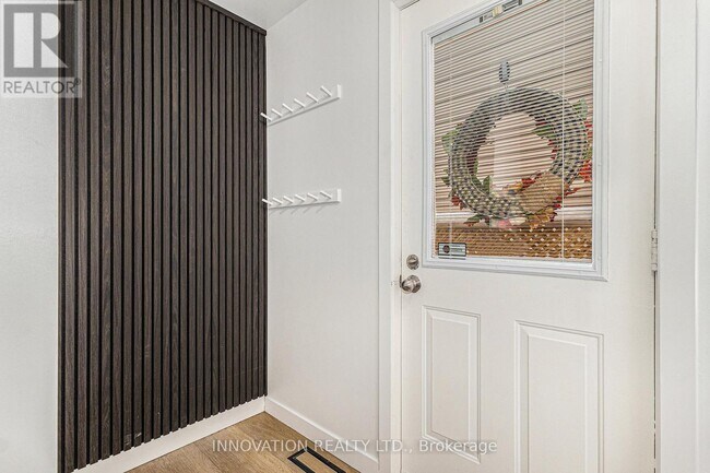 1665 Teakdale Ave in Ottawa, ON - Building Photo - Building Photo