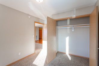 Corner View Apartments in Mandan, ND - Foto de edificio - Interior Photo