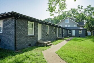 922 Morrow Rd in Nashville, TN - Building Photo - Building Photo