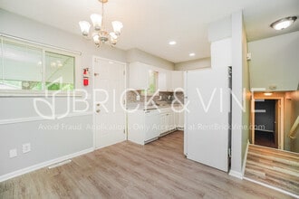 5155 Lindora Dr in Columbus, OH - Building Photo - Building Photo