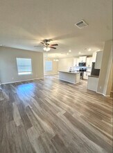 3008 Keathley Dr in Lorena, TX - Foto de edificio - Building Photo