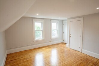 315 Lafayette St, Unit 2 in Salem, MA - Building Photo - Building Photo
